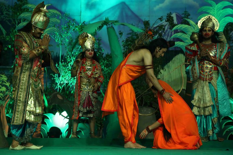 भरत मिलाप से अयोध्या में राज्यभिषेक तक की लीला का मंचन