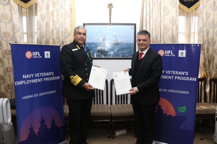 भारतीय नौसेना और इंडिया इंफोलाइन होम फाइनेंस लिमिटेड के बीच समझौता ज्ञापन पर हस्ताक्षर